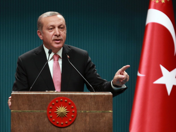 Ông Erdogan kéo dài thời hạn tạm giam những kẻ tham gia đảo chính ảnh 1