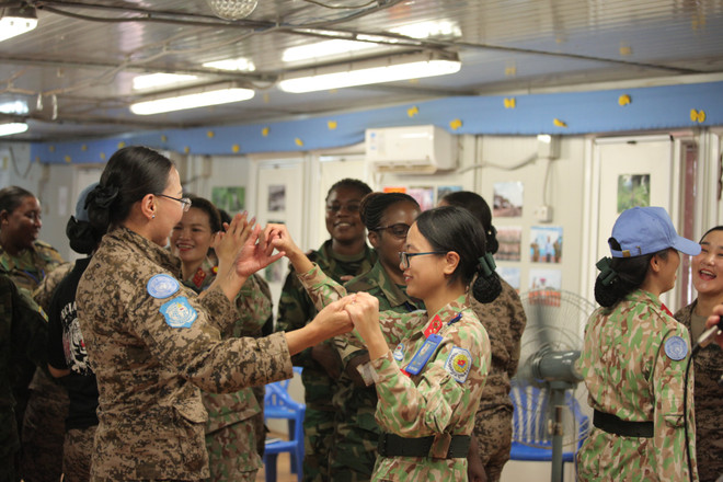 Những “đóa hồng Việt Nam” trên mảnh đất châu Phi xa xôi đầy nắng gió ảnh 4