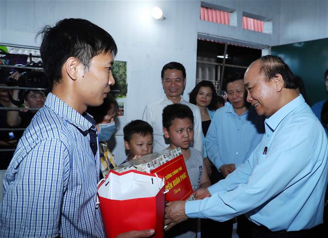 Thủ tướng đối thoại với công nhân và làm việc với lãnh đạo Bắc Ninh ảnh 4