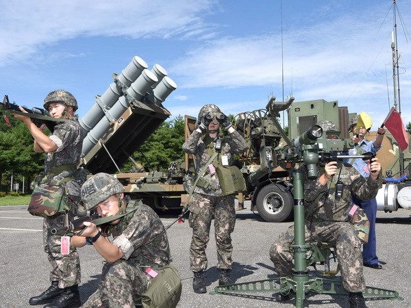 Hàn Quốc kịch liệt chỉ trích vụ phóng tên lửa của Triều Tiên ảnh 1