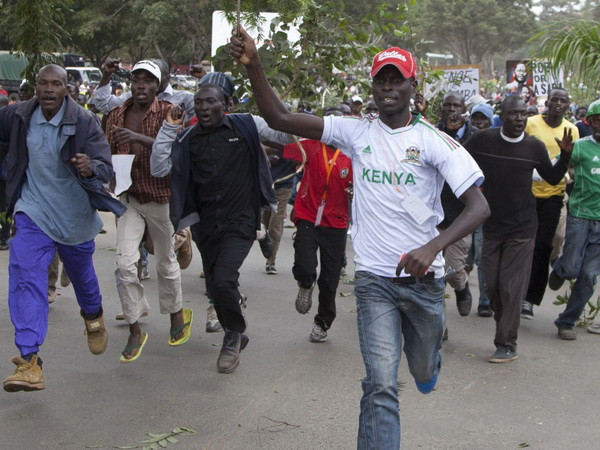 Hàng nghìn người Kenya biểu tình phản đối Tổng thống ảnh 1