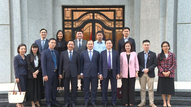 ttxvn_tap chi cong san tham an do (2).jpg