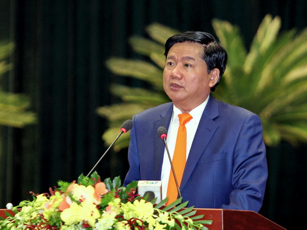 Bí thư Thành ủy Thành phố Hồ Chí Minh Đinh La Thăng phát biểu tại phiên bế mạc. (Ảnh: Thế Anh/TTXVN) Bế mạc Hội nghị người Việt Nam ở nước ngoài năm 2016 ảnh 1