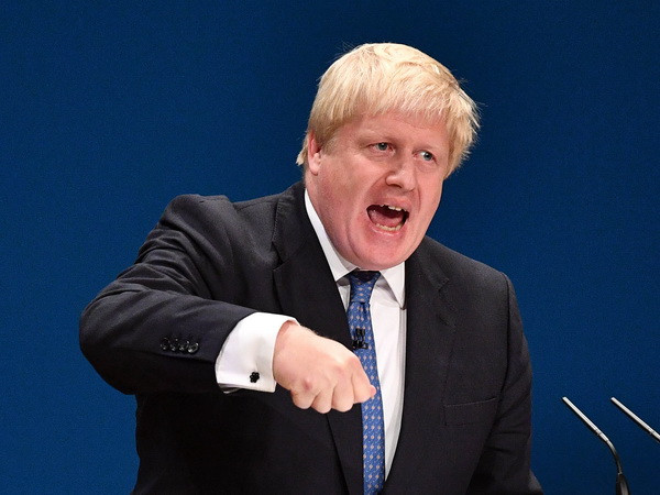 Ngoại trưởng Anh Boris Johnson tại một hội nghị ở Birmingham ngày 2/10 vừa qua. (Ảnh: THX/TTXVN) Ngoại trưởng Anh không dự cuộc họp đặc biệt các ngoại trưởng EU ảnh 1