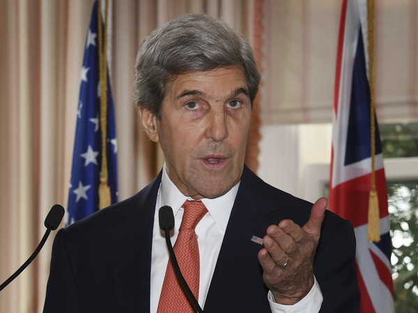 Ngoại trưởng Mỹ John Kerry trong cuộc họp báo ở Wellington, New Zealand ngày 13/11. (Ảnh: AP/TTXVN) Ngoại trưởng Kerry khẳng định nỗ lực của Mỹ chống biến đổi khí hậu ảnh 1