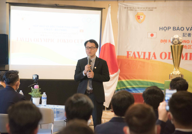 Ông Đỗ Quang Ba, Chủ tịch FAVIJA, phát biểu tại buổi họp báo và bốc thăm chia bảng Đại hội bóng đá của cộng đồng người Việt tại Nhật Bản. (Ảnh: Thành Hữu/Vietnam+) Khởi động đại hội bóng đá lớn nhất của cộng đồng người Việt tại Nhật ảnh 3
