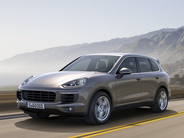 Volkswagen triệu hồi 800.000 xe thể thao đa dụng nghi lỗi chân đạp ảnh 1