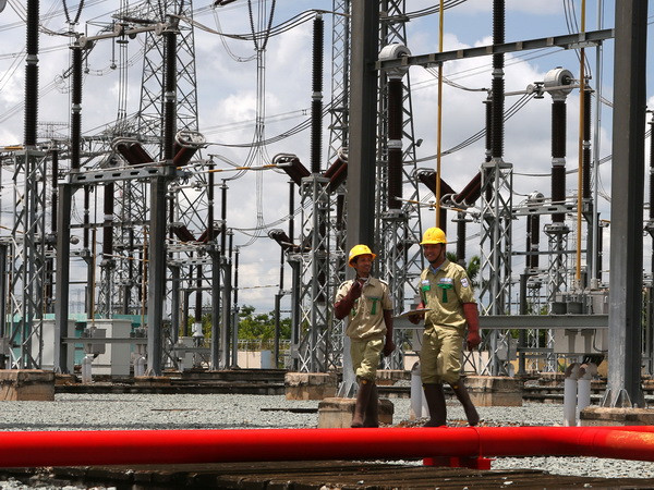 Truyền tải 8,7 tỷ kWh cho các tỉnh miền Trung và Tây Nguyên ảnh 1