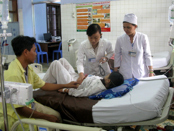 Đổi mới thái độ phục vụ: Bác sỹ thân thiện, bệnh nhân hài lòng ảnh 1