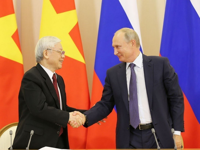 Tổng thống Vladimir Putin hội đàm với Tổng Bí thư Nguyễn Phú Trọng thăm chính thức Liên bang Nga (Sochi, 6/9/2018). (Ảnh: Trí Dũng/TTXVN) ttxvn_2407_ngoai gao cay tre (2).jpg