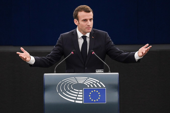 Tổng thống Pháp Emmanuel Macron. (Ảnh: AFP/TTXVN) Tổng thống Pháp thừa nhận các cuộc không kích không mang lại kết quả ảnh 1