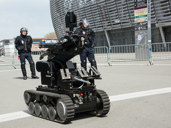 Pháp trang bị công nghệ chống thiết bị bay không người lái cho EURO ảnh 1