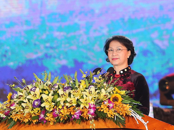 Chủ tịch Quốc hội Nguyễn Thị Kim Ngân dự và phát biểu tại lễ Kỷ niệm 80 Ngày truyền thống công nhân vùng mỏ-truyền thống ngành than. (Ảnh: Trọng Đức/TTXVN) Kỷ niệm 80 năm ngày truyền thống công nhân vùng mỏ và ngành than ảnh 2