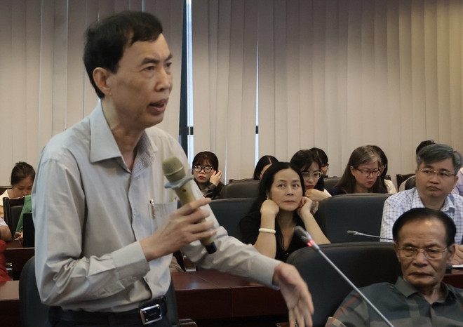 Tiến sỹ Võ Trí Thành, Viện trưởng Viện Nghiên cứu Chiến lược thương hiệu và cạnh tranh, chia sẻ tổng quan về kinh tế Việt Nam. (Ảnh: Diệu Thúy/TTXVN) ttxvn_tien sy Vo Tri Thanh.jpg