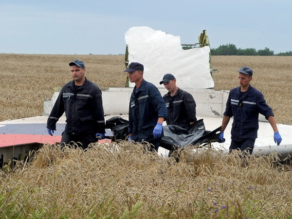 Ngoại trưởng các nước ra tuyên bố chung về vụ máy bay MH17 ảnh 1