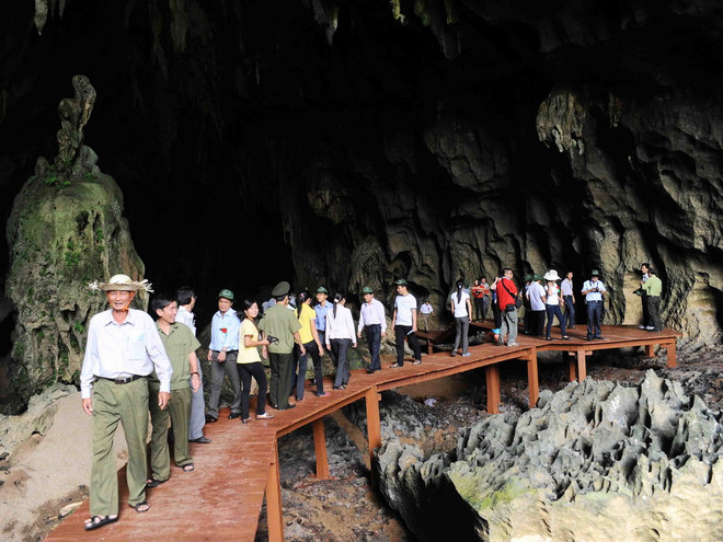 Lượng du khách đến Quảng Bình tăng gấp 3 trong ngày đầu năm mới ảnh 1