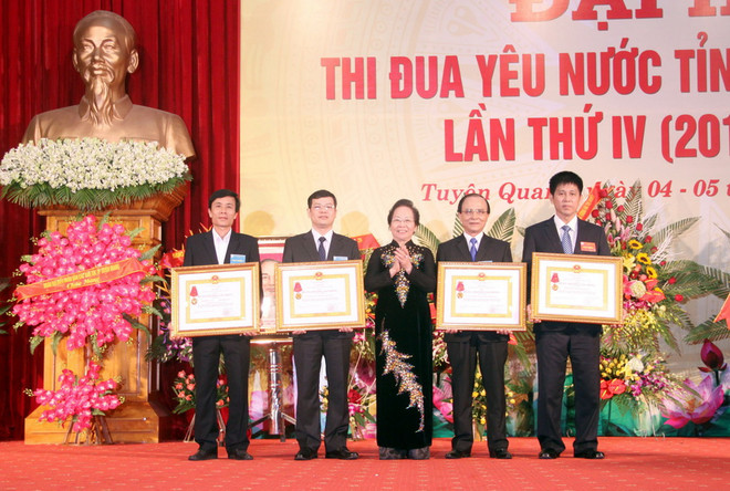 Phó Chủ tịch nước dự Đại hội thi đua yêu nước tỉnh Tuyên Quang ảnh 1