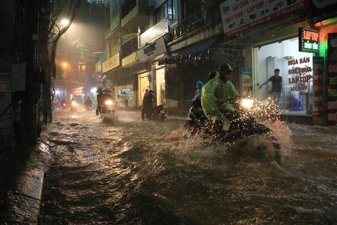 Bắc Bộ mưa về chiều tối và đêm, đề phòng lũ quét, sạt lở đất vùng núi ảnh 1
