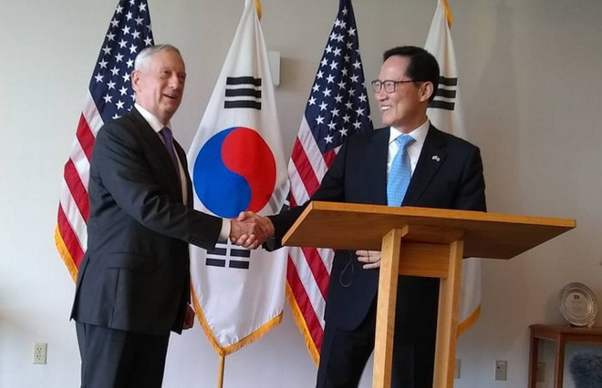 Bộ trưởng Quốc phòng Hàn Quốc-Mỹ thảo luận về các cuộc tập trận chung ảnh 1