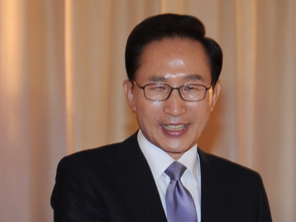 Cựu Tổng thống Lee Myung-bak sẽ ra khỏi đảng cầm quyền đầu năm nay ảnh 1