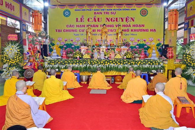 Các cơ sở tự viện làm lễ cầu nguyện cho nạn nhân vụ cháy chung cư mini ảnh 2