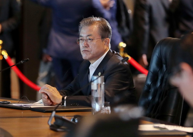 Tỷ lệ ủng hộ Tổng thống Hàn Quốc Moon Jae-in giảm 7 tuần liên tiếp ảnh 1