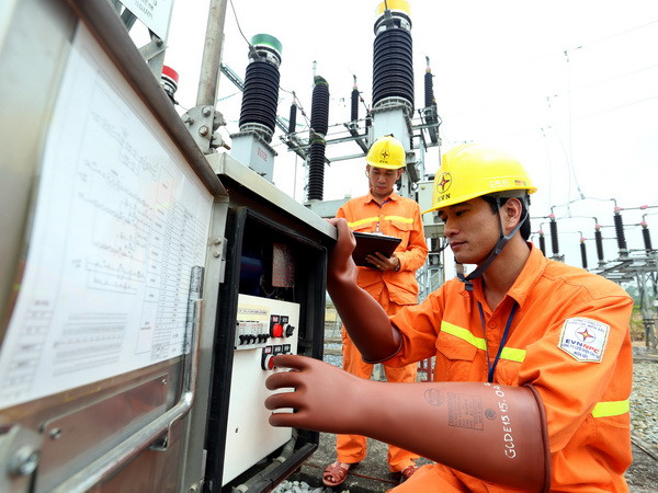 Vận hành trạm biến áp không người trực đảm bảo điện cho Bắc Thủ đô ảnh 1