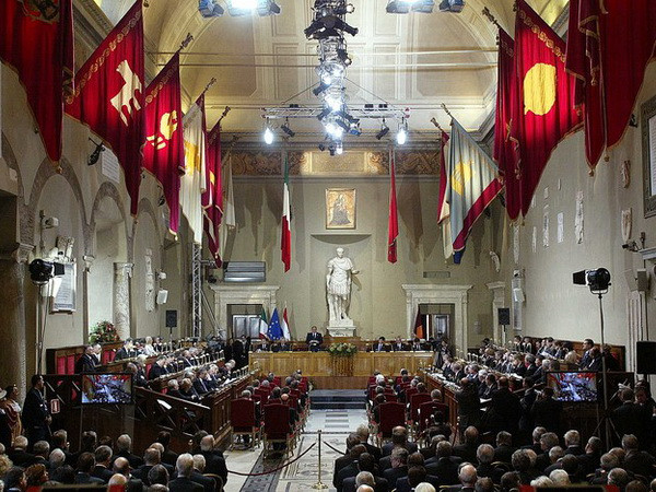 Chính trường Italy tiếp tục rung chuyển vì chuyên án "mafia thủ đô" ảnh 1