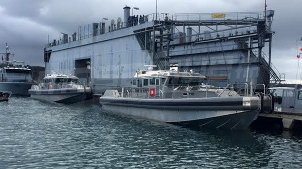 Mỹ bàn giao thêm hai tàu tuần tra cho quân đội Tunisia ảnh 1