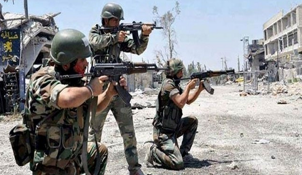 Quân Chính phủ Syria đẩy mạnh tấn công khu vực ngoại ô Damascus ảnh 1