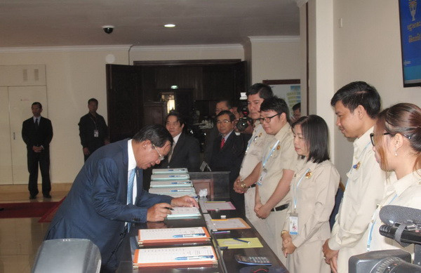 Quốc hội Campuchia thông qua Luật Chính đảng sửa đổi ảnh 1