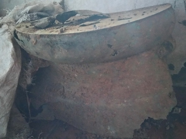 Phát hiện trống đồng cổ gần Di sản thế giới Thành Nhà Hồ ảnh 1