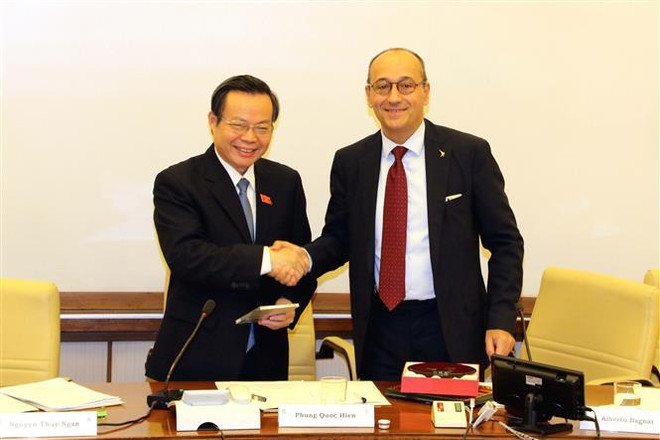 Phó Chủ tịch Quốc hội làm việc với các lãnh đạo Thượng viện Italy ảnh 3