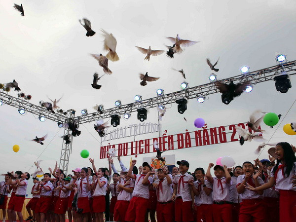 Nghỉ lễ kéo dài - Cơ hội vàng cho du lịch nội địa ảnh 1