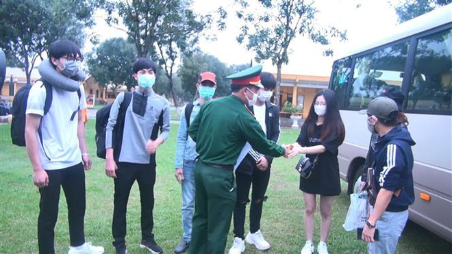 Nhiều công dân kết thúc thời gian cách ly tập trung được trở về nhà ảnh 1