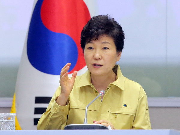 Bà Park trao toàn quyền về MERS cho các chuyên gia y tế ảnh 1