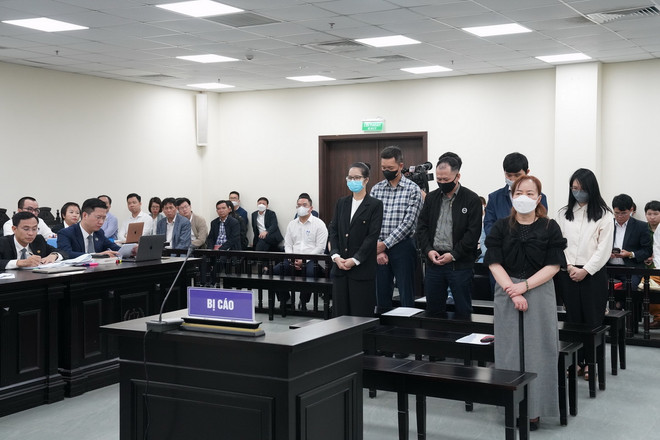 Các bị cáo tại phiên tòa sáng 9/4 vừa qua. (Ảnh: Kim Anh/TTXVN) ttxvn_vu Vimedimex1.jpg