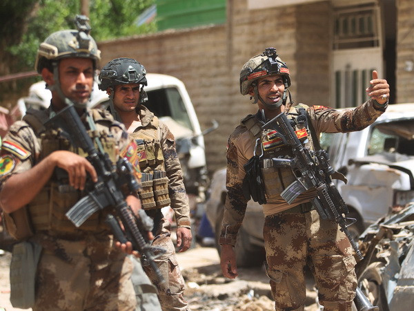 Thêm nhiều làng ở Tây Mosul thoát khỏi sự kiểm soát của IS ảnh 1