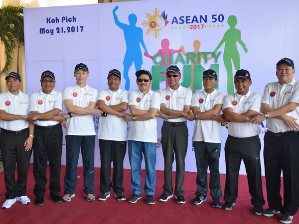 Việt Nam đồng chủ trì sự kiện thể thao từ thiện tại Campuchia ảnh 1