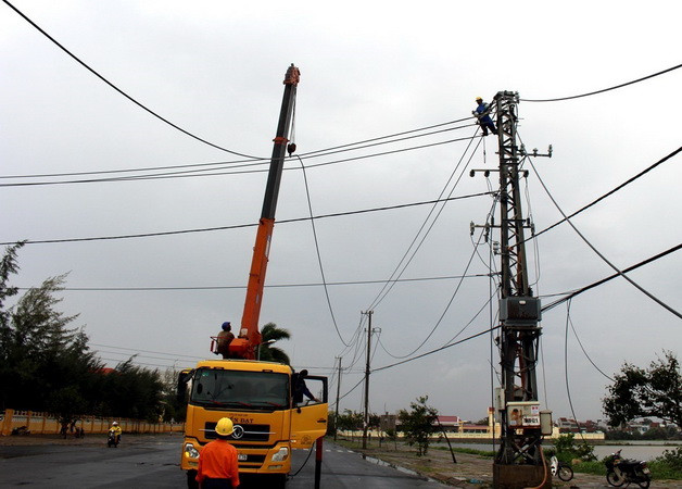 Bộ Công Thương chủ động ứng phó mưa lũ, khắc phục hậu quả bão số 12 ảnh 1