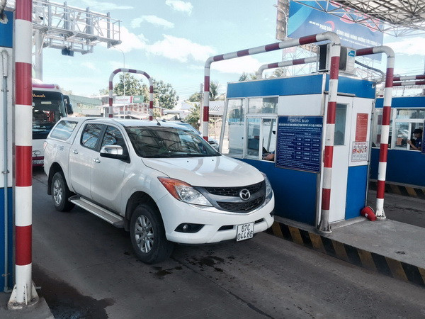 Giảm giá vé cho người dân quanh Trạm thu phí BOT Liên Đầm từ 1/9 ảnh 1