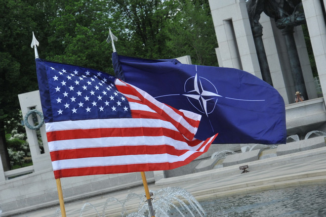 Từ bỏ NATO và bảo vệ châu Âu mới - Hướng đi tiếp theo của Mỹ? ảnh 1