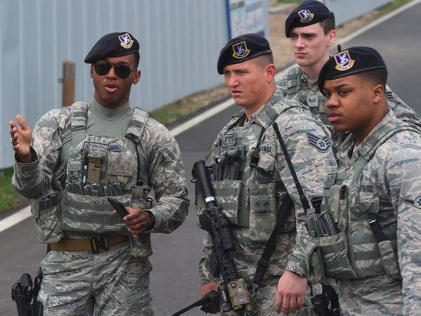 Mỹ muốn lực lượng tại Hàn Quốc chuẩn bị đối phó tấn công hóa học ảnh 1