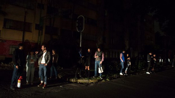 Đã có thương vong trong trận động đất mạnh 8 độ Richter tại Mexico ảnh 1