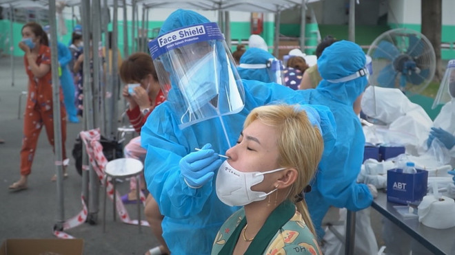 TP.HCM: Cần tuân thủ 5K khi đến cơ sở y tế xét nghiệm SARS-CoV-2 ảnh 1