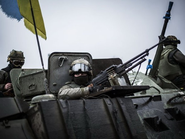 Mỹ có thể bắt đầu cung cấp vũ khí sát thương cho Ukraine ảnh 1