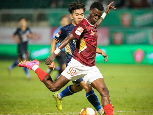 TP.HCM và Bình Dương cùng thắng, SHB Đà Nẵng cận kề ngày xuống hạng ảnh 1