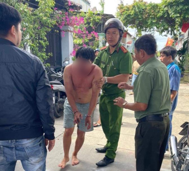 Đồng Nai: Bố đẻ bóp cổ con đến chết rồi chụp hình gửi lên nhóm Zalo ảnh 1