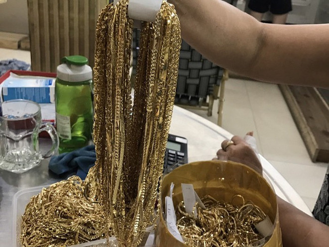 Quảng Nam: Nhân viên cửa hàng trộm 230 lượng vàng trong 6 năm ảnh 1