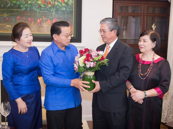 Đại sứ Lào tại Hoa Kỳ chúc mừng quốc khánh Việt Nam ảnh 1